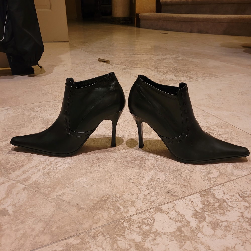 Rampage Classic Black Ankle Boots - Picture 5 of 8